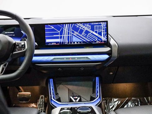 Certified 2025 BMW X3 xDrive30i w/ M Sport Package image 14