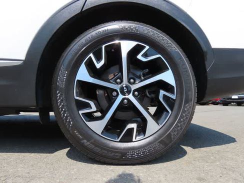 Used 2023 Kia Sportage EX FWD image 8