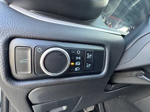 Used 2023 Ford Explorer XLT RWD image 6