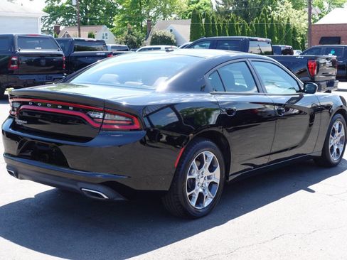 Used 2015 Dodge Charger SE w/ Power Sunroof Group AWD/4WD image 5
