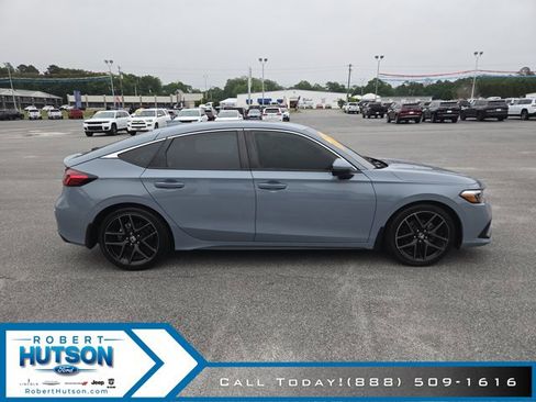 Used 2024 Honda Civic Sport Touring image 5