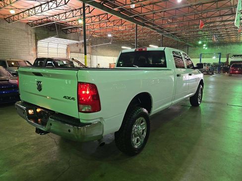 Used 2018 RAM 2500 Tradesman w/ Chrome Appearance Group AWD/4WD image 3