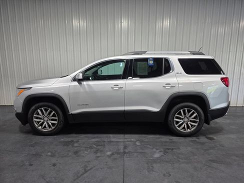 Used 2017 GMC Acadia SLE AWD/4WD image 4