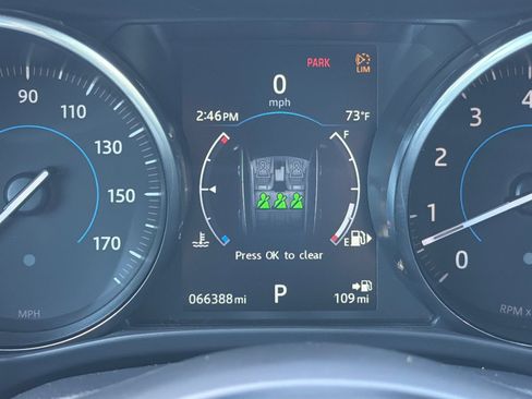 Used 2017 Jaguar F-PACE Prestige AWD/4WD image 26