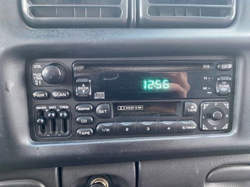 Used 2001 Dodge Ram 1500 Truck SLT image 25