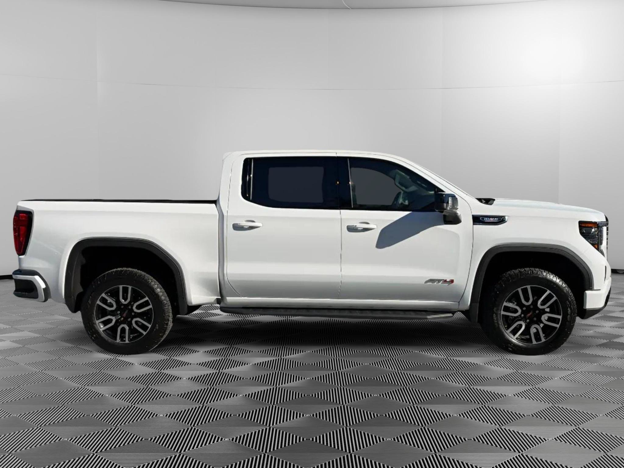 Used 2026 GMC Sierra 1500 AT4 w/ Technology Package AWD/4WD image 6
