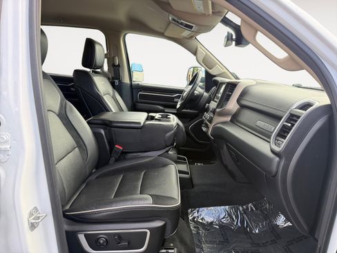 Used 2020 RAM 1500 Laramie w/ Off Road Group image 19