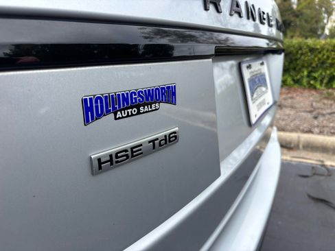 Used 2017 Land Rover Range Rover HSE image 5