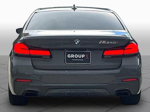 Used 2021 BMW 540i w/ M Sport Package RWD image 4