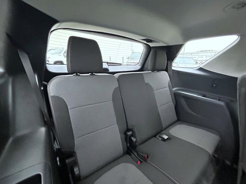 Used 2021 Chevrolet Traverse LT image 21