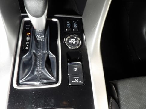 Used 2025 Mitsubishi Eclipse Cross SE AWD/4WD image 17