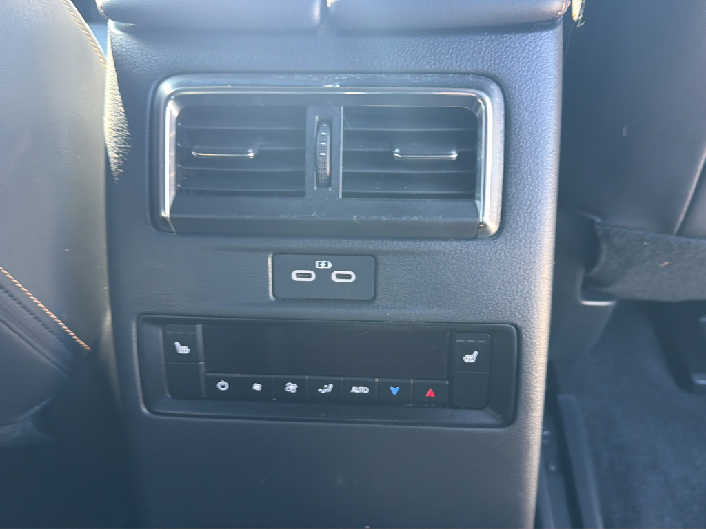 Certified 2024 MAZDA CX-90 Plug-In Hybrid w/ Premium Plus AWD/4WD image 21