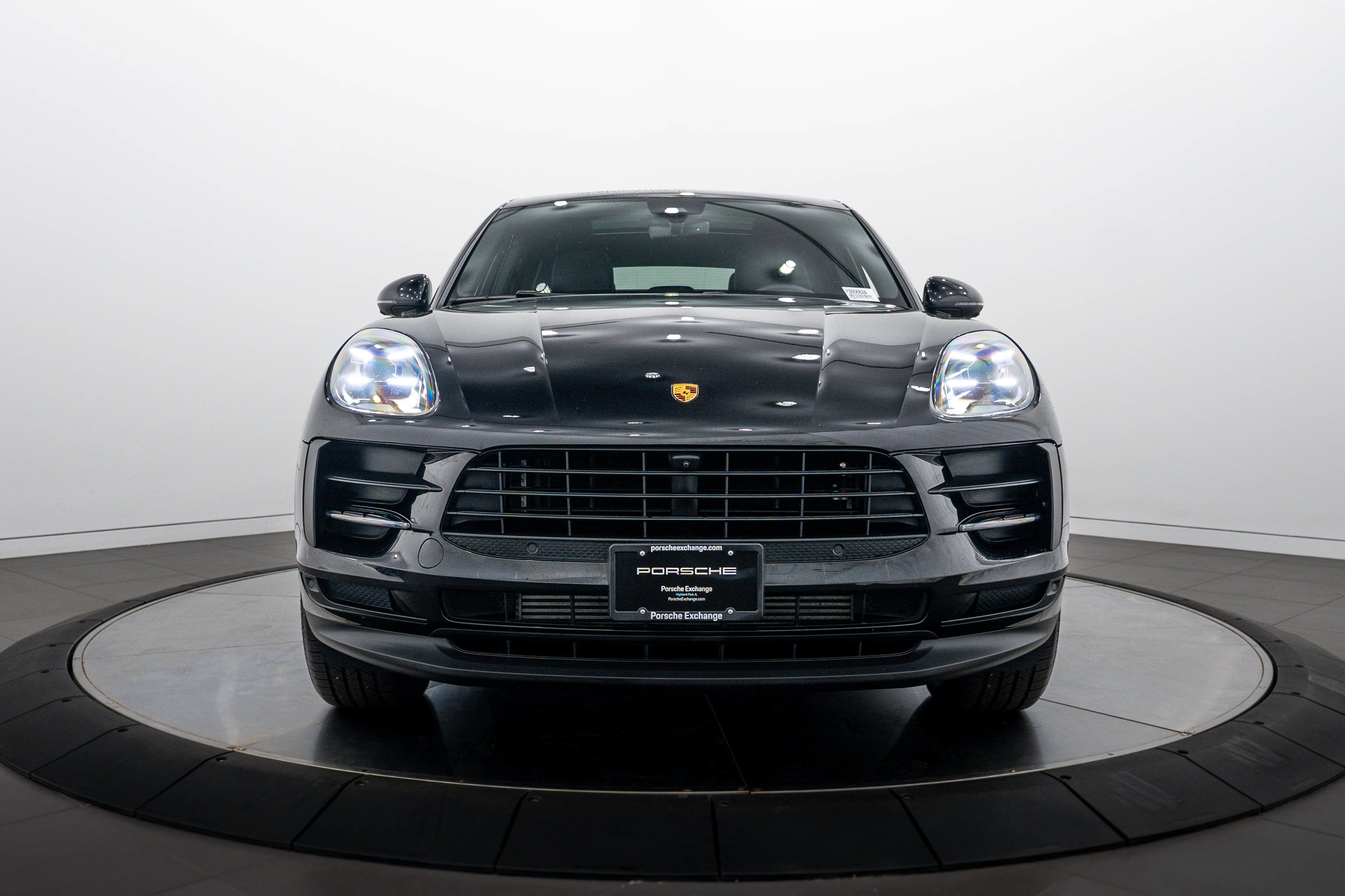 Certified 2021 Porsche Macan AWD/4WD image 10