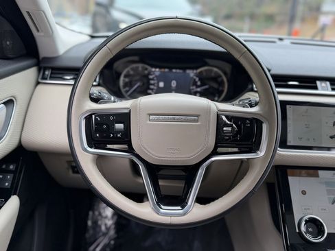 Used 2023 Land Rover Range Rover Velar R-Dynamic S image 43