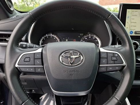 Used 2023 Toyota Highlander XSE AWD/4WD image 20