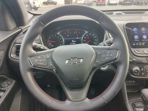 Used 2023 Chevrolet Equinox RS w/ RS Leather Package AWD/4WD image 16