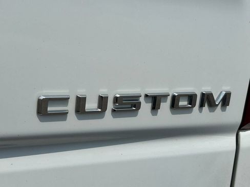 Used 2021 Chevrolet Silverado 1500 Custom Trail Boss AWD/4WD image 24