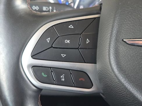 Certified 2018 Chrysler Pacifica Touring-L Plus FWD image 10