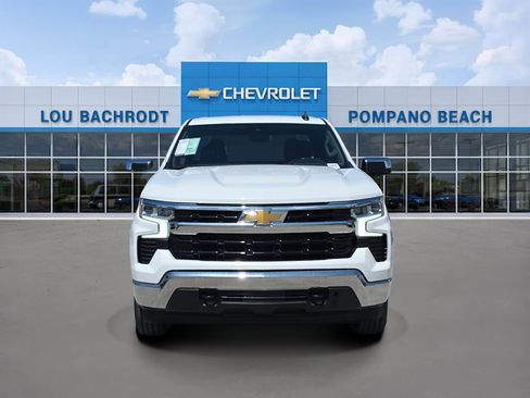 Used 2023 Chevrolet Silverado 1500 LT w/ Protection Package AWD/4WD image 2