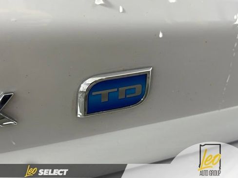 Used 2018 Chevrolet Equinox LT FWD image 26
