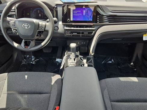 Used 2026 Toyota Camry LE FWD image 17