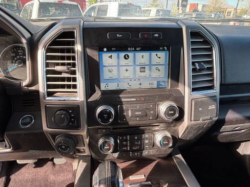 Used 2016 Ford F150 Platinum w/ Technology Package AWD/4WD image 12