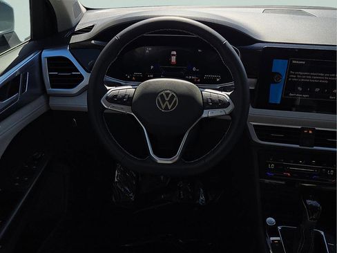 New 2026 Volkswagen Taos SE FWD image 13
