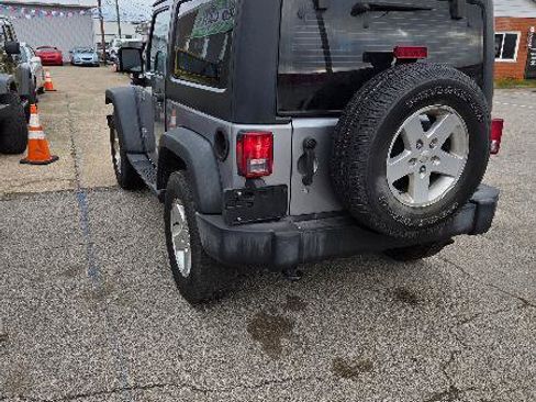 Used 2016 Jeep Wrangler Sport w/ Quick Order Package 24S AWD/4WD image 5