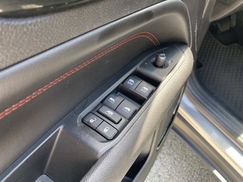 Used 2022 Jeep Compass Trailhawk w/ Sun and Sound Group AWD/4WD image 22