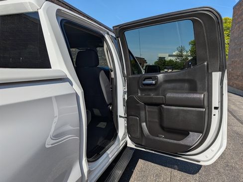 Used 2022 Chevrolet Silverado 1500 Custom AWD/4WD image 17