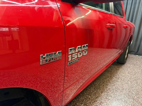 Used 2020 RAM 1500 Classic SLT RWD image 4