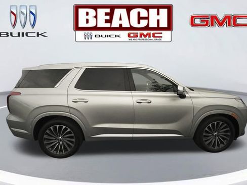 Used 2025 Hyundai Palisade Calligraphy AWD/4WD image 2