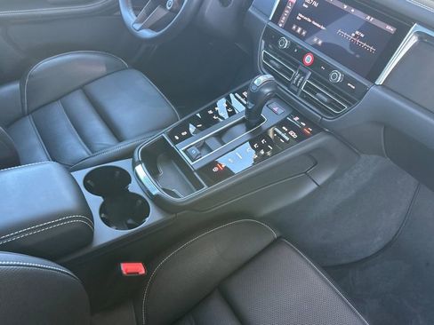 Used 2024 Porsche Macan GTS image 15