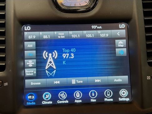 Used 2022 Chrysler 300 S RWD image 15