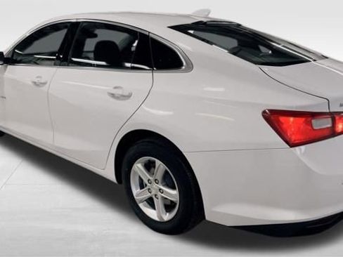 Used 2024 Chevrolet Malibu LT image 4