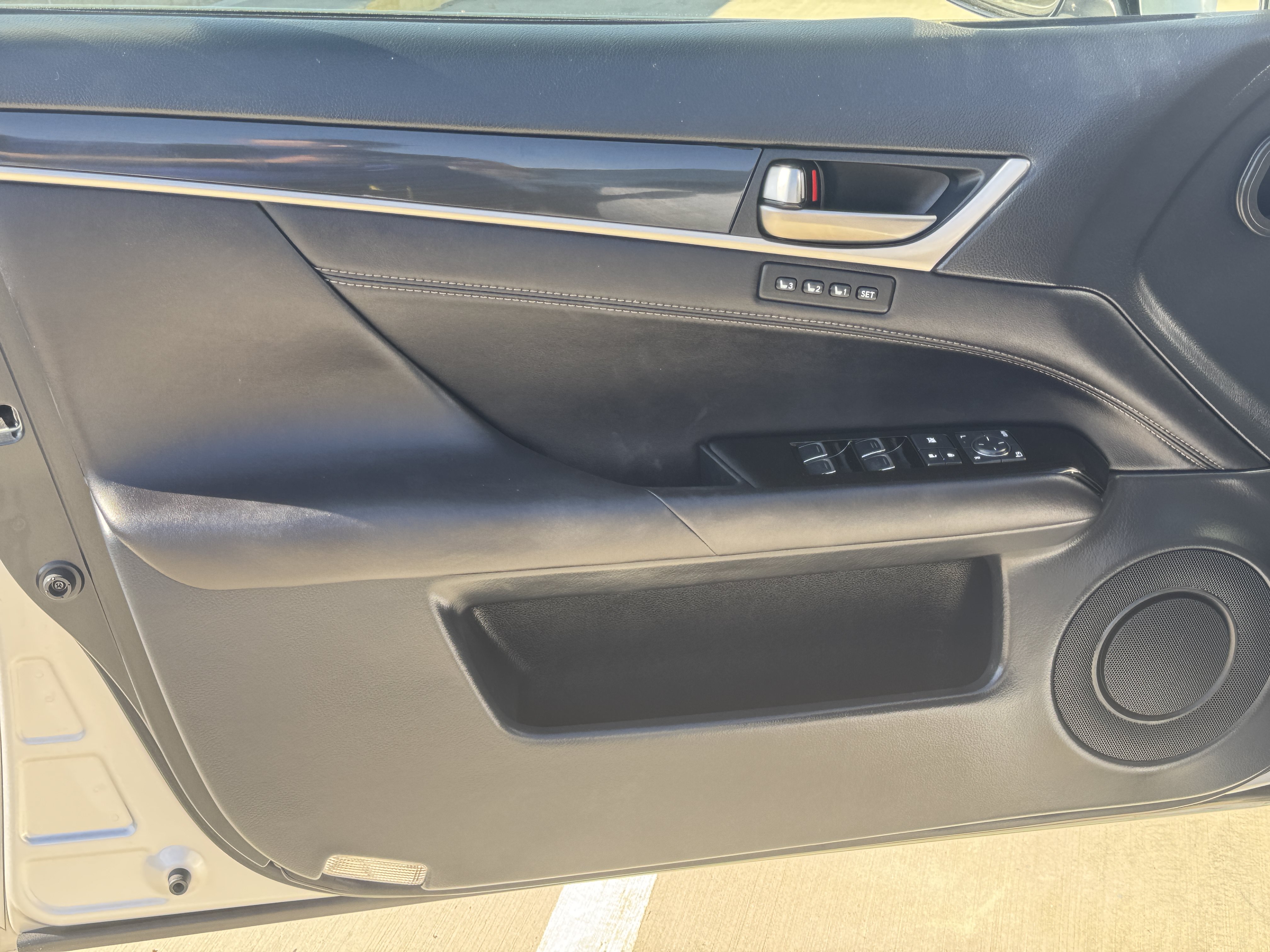 Used 2016 Lexus GS 200t w/ Premium Package RWD image 17