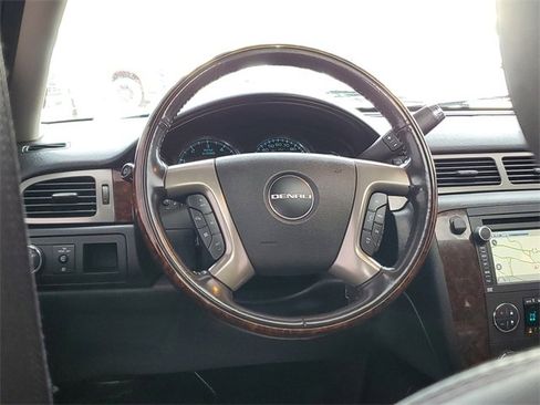 Used 2012 GMC Yukon Denali image 11
