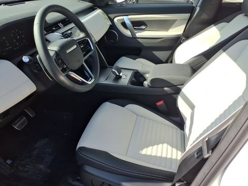 New 2026 Land Rover Discovery Sport Landmark image 17