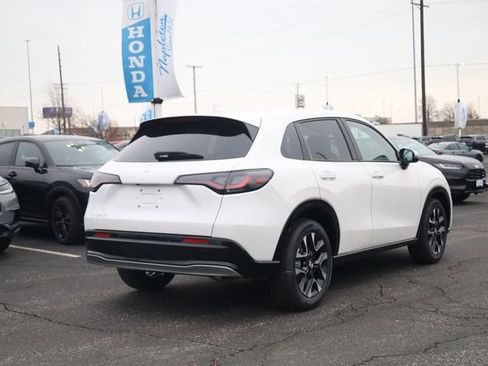 New 2026 Honda HR-V EX-L image 4