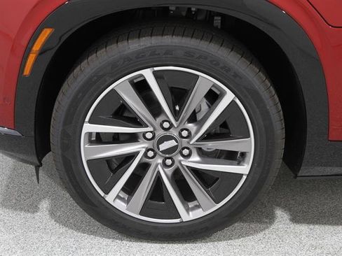 New 2026 Cadillac Vistiq Sport w/ LPO, Floor Liner Package image 22