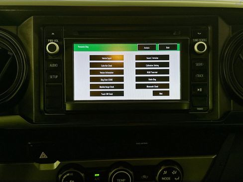 Used 2019 Toyota Tacoma SR image 17