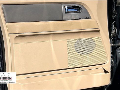 Used 2014 Ford Expedition EL XLT w/ Equipment Group 202A image 21