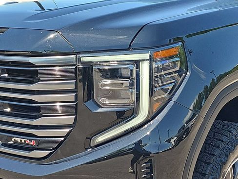 Used 2025 GMC Sierra 1500 AT4 AWD/4WD image 31