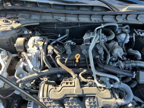 Used 2025 Nissan Altima 2.5 SV image 31