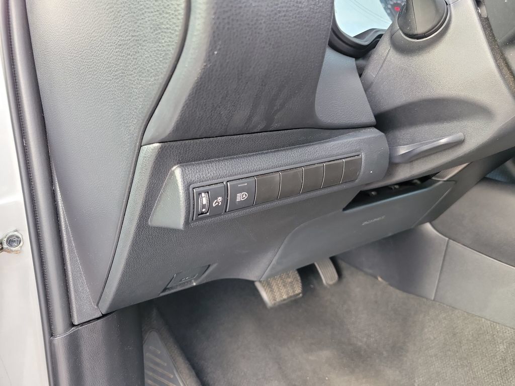 Used 2024 Toyota Corolla LE FWD image 26