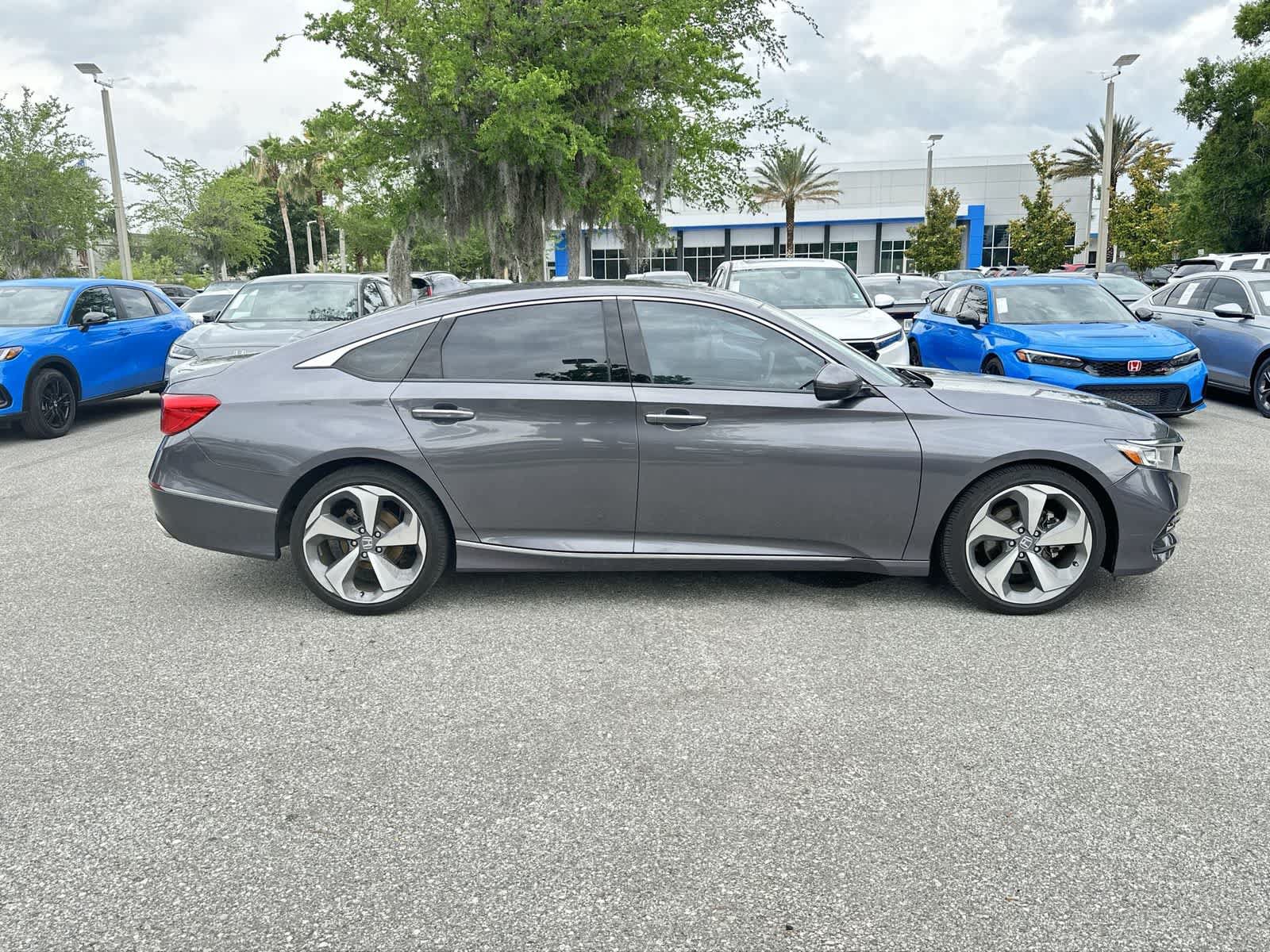 Used 2020 Honda Accord Touring image 7