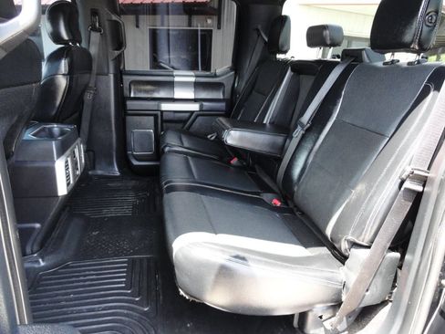 Used 2016 Ford F150 Lariat w/ Equipment Group 502A Luxury AWD/4WD image 12