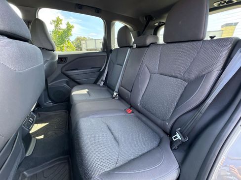 Used 2025 Subaru Forester Premium AWD/4WD image 5