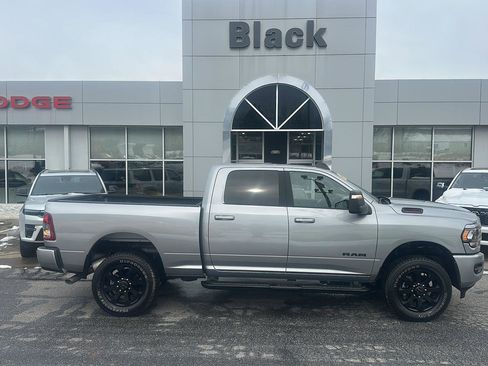 Used 2024 RAM 2500 Big Horn w/ Night Edition image 3