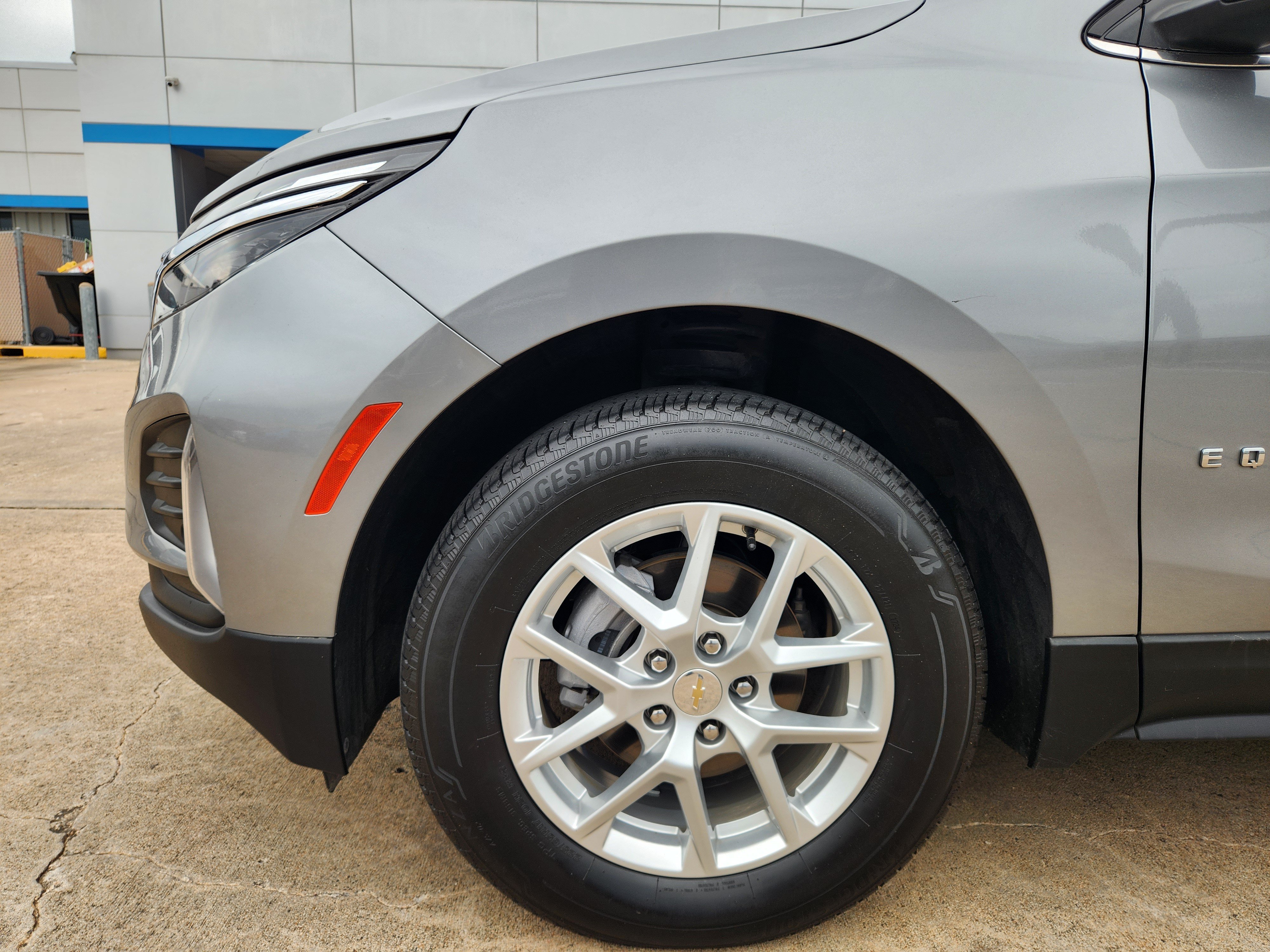 Used 2024 Chevrolet Equinox LT AWD/4WD image 9